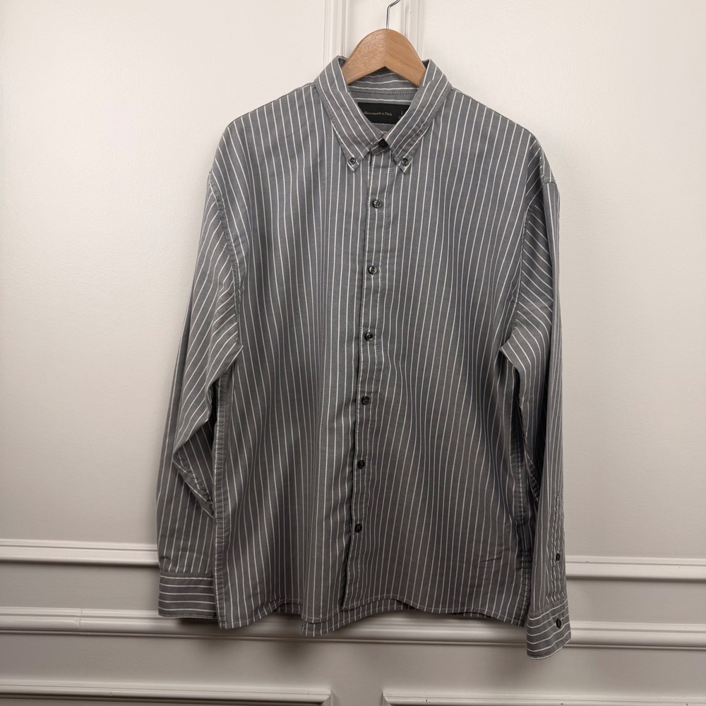 Abercrombie & Fitch Mens Large Grey White Striped Long Sleeve Button Down Shirt